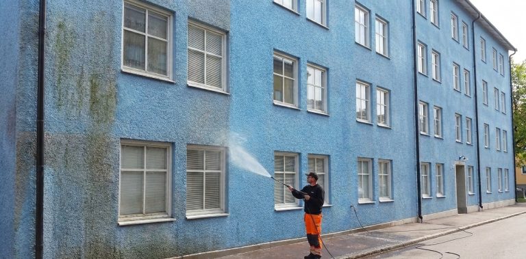 Tvätta fasaden